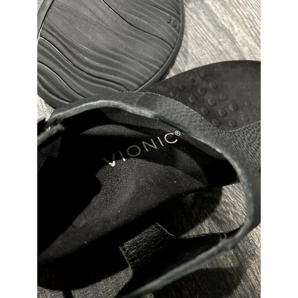 Vionic Black Sandals with Adjustable Strap - Picture 5 of 5